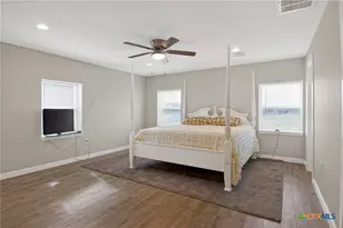 617 Bartlett, Victoria, TX 77905 - Photo 16