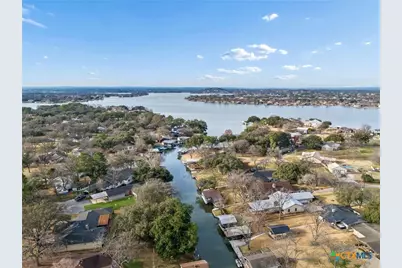 119 Robin Road, Highland Haven, TX 78654 - Photo 6