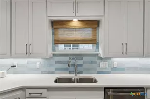 119 Robin Rd, Highland Haven, TX 78654 - Photo 16