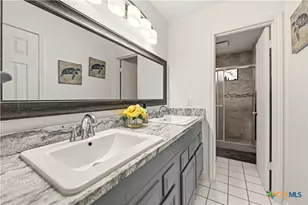 561 Co Rd 785, Natalia, TX 78059 - Photo 24