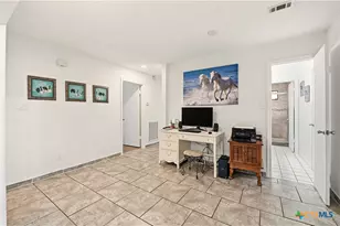 561 Co Rd 785, Natalia, TX 78059 - Photo 14