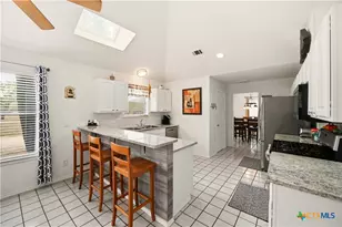 561 Co Rd 785, Natalia, TX 78059 - Photo 8