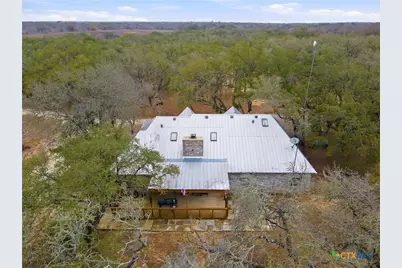 561 County Road 785, Natalia, TX 78059 - Photo 40