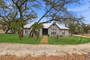 561 Co Rd 785, Natalia, TX 78059 - Photo 2