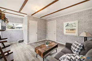 561 Co Rd 785, Natalia, TX 78059 - Photo 34