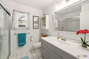 561 Co Rd 785, Natalia, TX 78059 - Photo 20