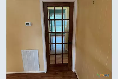 401 Shiloh Drive, Victoria, TX 77904 - Photo 24