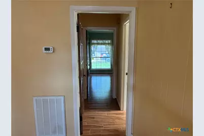 401 Shiloh Drive, Victoria, TX 77904 - Photo 16