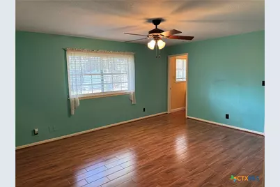 401 Shiloh Drive, Victoria, TX 77904 - Photo 12