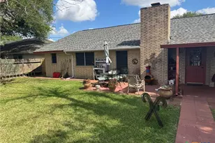 401 Shiloh Dr, Victoria, TX 77904 - Photo 22