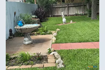 401 Shiloh Drive, Victoria, TX 77904 - Photo 28