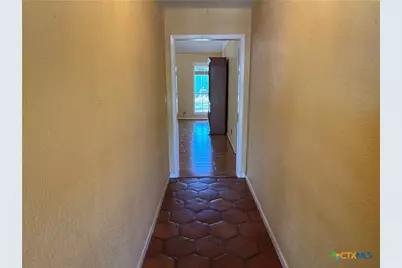 401 Shiloh Drive, Victoria, TX 77904 - Photo 4