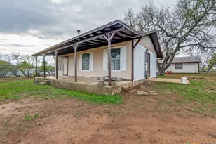 813 Pleasant Acres Dr, Seguin, TX 78155 - Photo 22