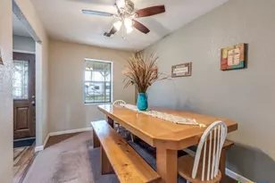 813 Pleasant Acres Dr, Seguin, TX 78155 - Photo 4