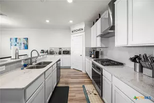 5205 Nature Path, Marion, TX 78124 - Photo 6