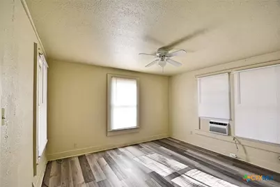 875 Porter Street, New Braunfels, TX 78130 - Photo 12