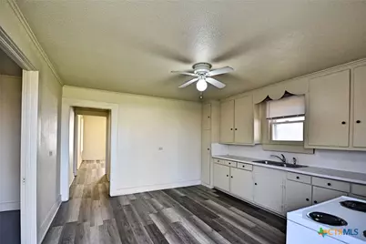 875 Porter Street, New Braunfels, TX 78130 - Photo 18