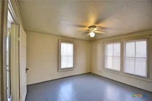 875 Porter St, New Braunfels, TX 78130 - Photo 20