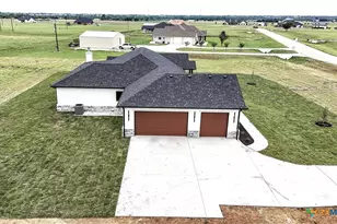 611 Willow Moon Ranch Rd, Crawford, TX 76638 - Photo 42