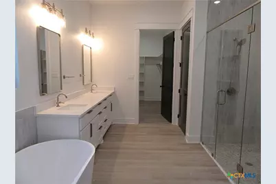 611 Willow Moon Ranch Road, Crawford, TX 76638 - Photo 22