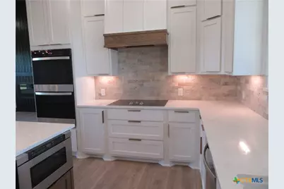 611 Willow Moon Ranch Road, Crawford, TX 76638 - Photo 12