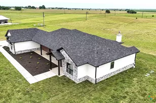 611 Willow Moon Ranch Rd, Crawford, TX 76638 - Photo 4