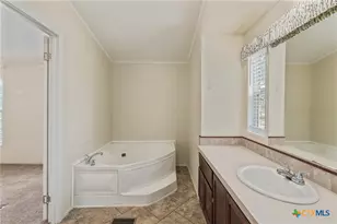 130 Old Goliad Rd, Refugio, TX 78377 - Photo 14