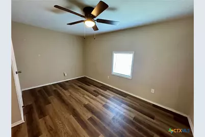 4904 Lone Tree Road, Victoria, TX 77901 - Photo 6