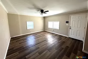 4904 Lone Tree Rd, Victoria, TX 77901 - Photo 2