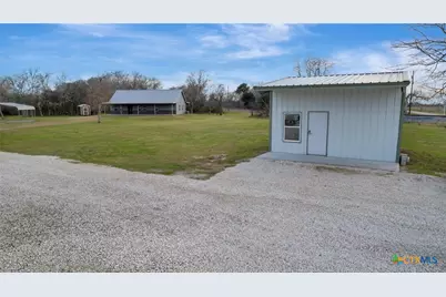 52 N Old Bloomington Road, Victoria, TX 77905 - Photo 20