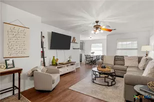 2213 Autumn Wood Dr, Waco, TX 76711 - Photo 4