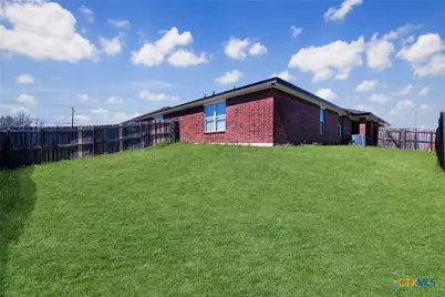 906 Yi Drive, Killeen, TX 76549 - Photo 12