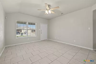 906 Yi Drive, Killeen, TX 76549 - Photo 6