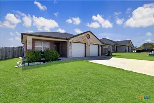 906 Yi Dr, Killeen, TX 76549 - Photo 6