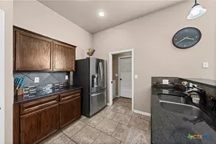 1905 Broken Shoe Trl, Temple, TX 76502 - Photo 4