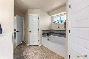 1905 Broken Shoe Trl, Temple, TX 76502 - Photo 14