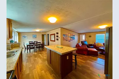 359 N Byers, Port O'Connor, TX 77982 - Photo 4