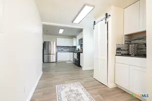 913 Hander Ln, Belton, TX 76513 - Photo 6