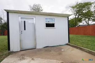 913 Hander Ln, Belton, TX 76513 - Photo 16