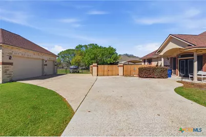 105 Maderas, Seguin, TX 78155 - Photo 48