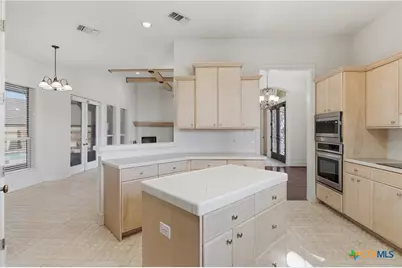 105 Maderas, Seguin, TX 78155 - Photo 26