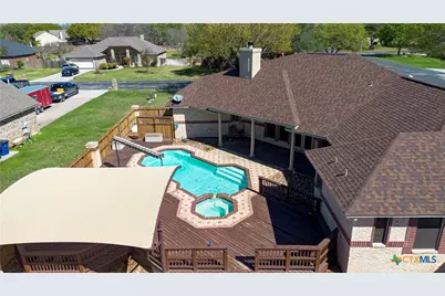 105 Maderas, Seguin, TX 78155 - Photo 2