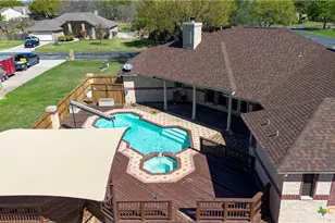 105 Maderas, Seguin, TX 78155 - Photo 2