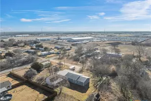 239 Wildwood Ave, Elm Mott, TX 76640 - Photo 24