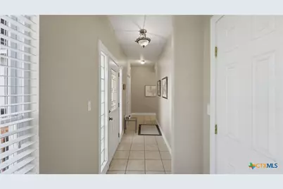 956 Lakebreeze Drive, Canyon Lake, TX 78133 - Photo 2