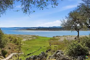 956 Lakebreeze Dr, Canyon Lake, TX 78133 - Photo 12