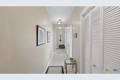 956 Lakebreeze Drive, Canyon Lake, TX 78133 - Photo 14