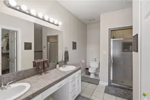 956 Lakebreeze Dr, Canyon Lake, TX 78133 - Photo 6