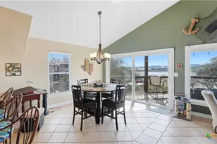956 Lakebreeze Dr, Canyon Lake, TX 78133 - Photo 20