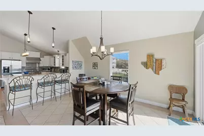 956 Lakebreeze Drive, Canyon Lake, TX 78133 - Photo 22
